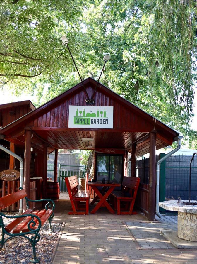 فيلا Applegarden ديبريتْسين المظهر الخارجي الصورة